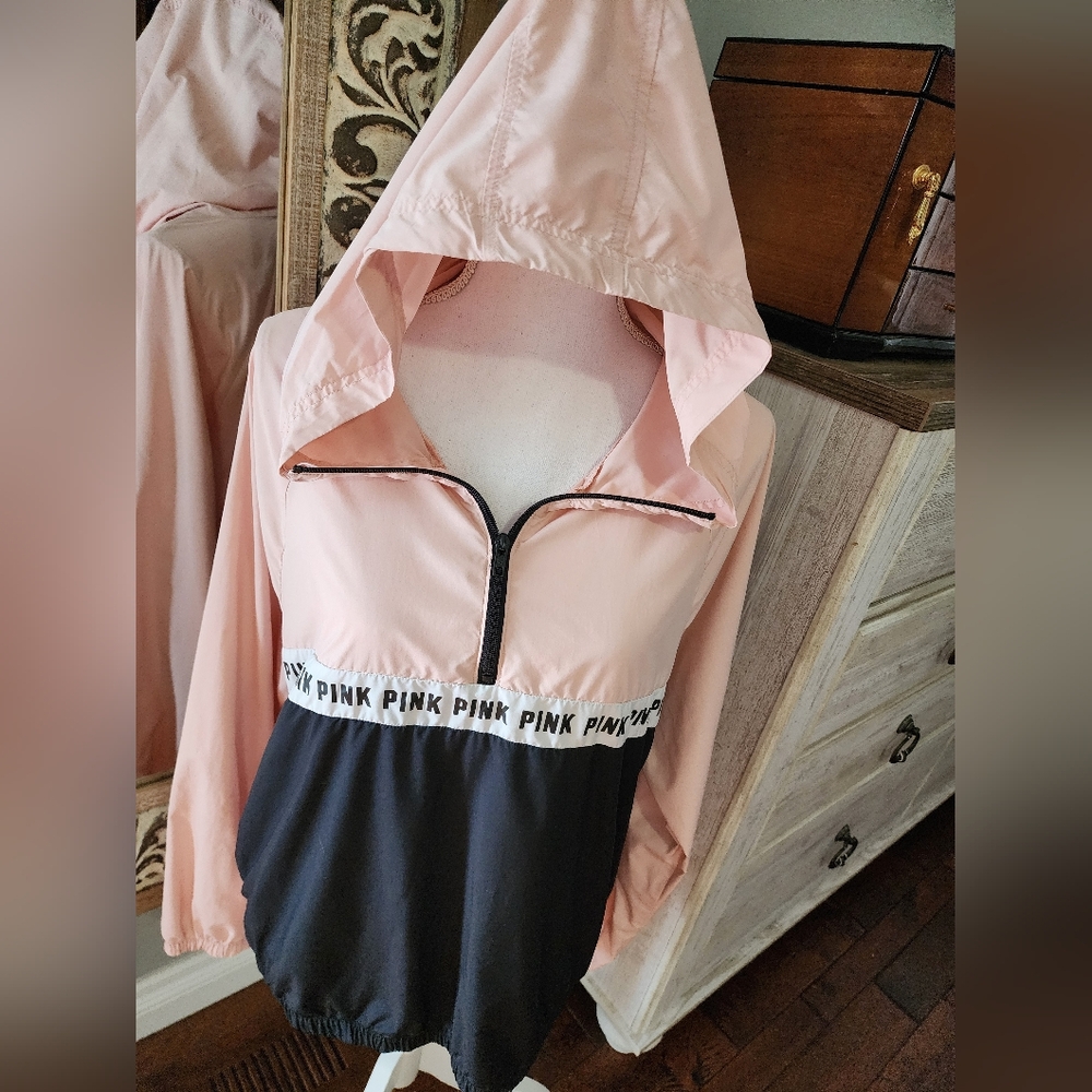 Victoria Secret light Wind Breaker perfect for summer! Xsmall Like brand new! - Picture 1 of 4